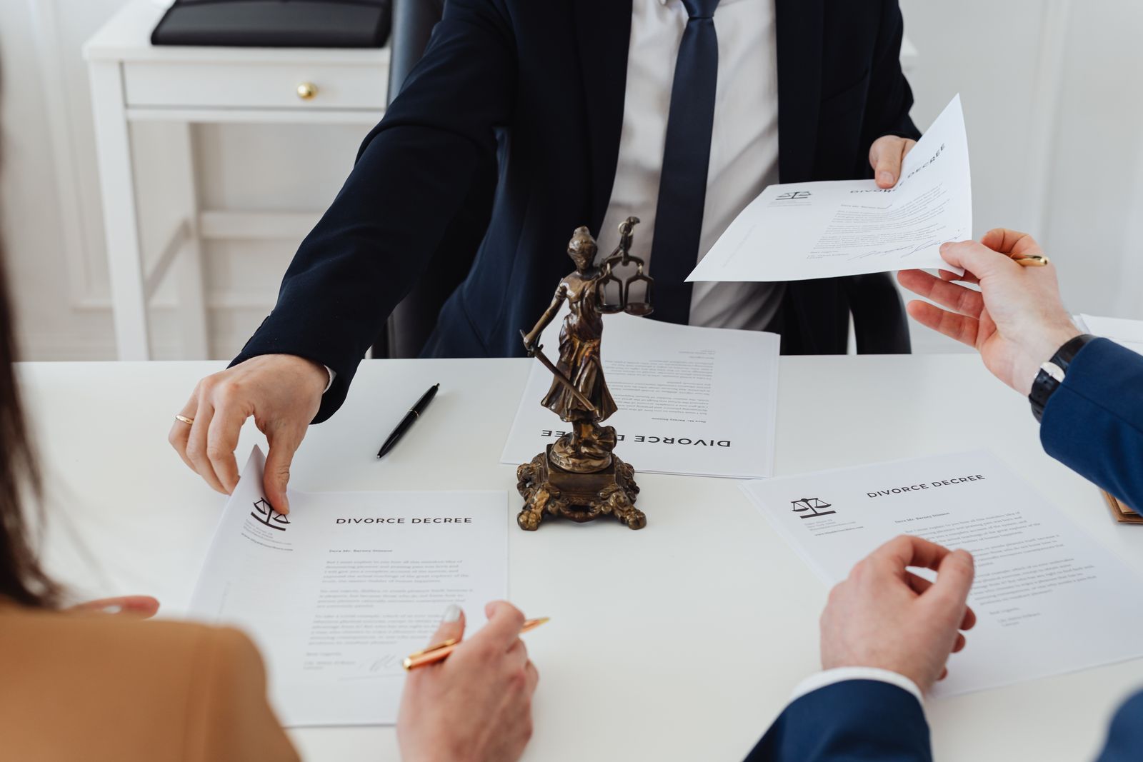 Elaboración, depuración y regularización de títulos